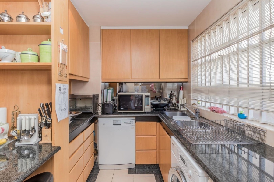 3 Bedroom Property for Sale in Sea Point Western Cape